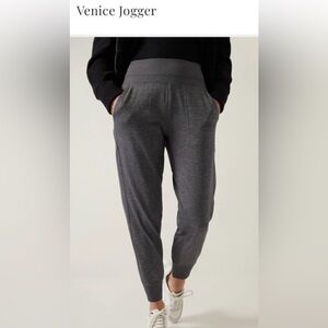 EUC Athleta Venice Grey Joggers, size MT, inseam 30 inches